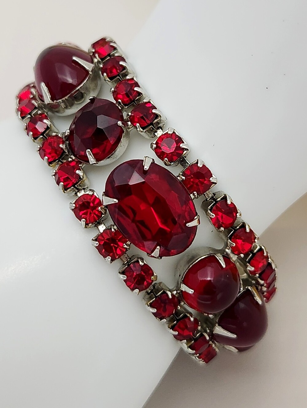 Weiss Signed Red Bracelet Rhinestone Cabochon Silver Tone Vintage Jewelry VTG